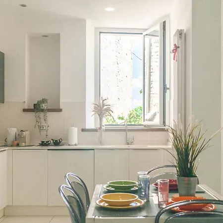 Experience Apartment *